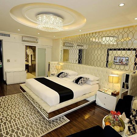 Hotel Ramada By Wyndham Multan Exterior foto