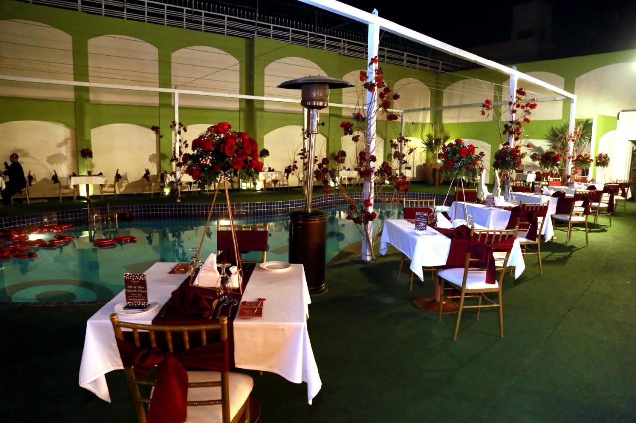 Hotel Ramada By Wyndham Multan Exterior foto