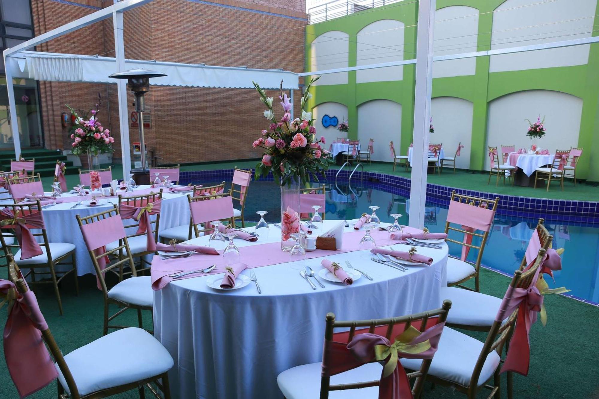 Hotel Ramada By Wyndham Multan Exterior foto
